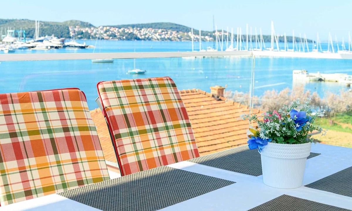 Trogir Apartment | Luxurious holiday apartment Style - EOS CROATIA