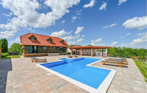 Varazdinske Toplice House | Luxurious Home In Lestakovec With Sauna