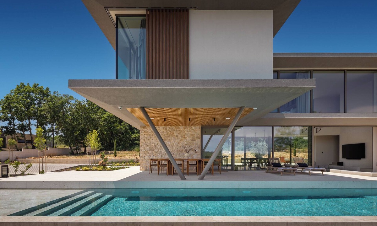 Kircija Villa | Luxury 6BR Spa Villa with Heated Infinity Pool
