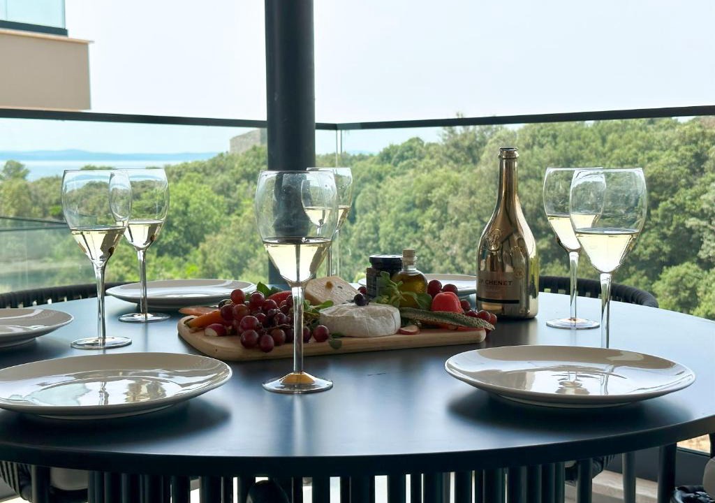 Kozino Apartment | Luxury Apartment Emerald