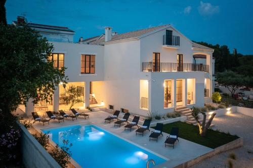 Biograd na Moru Villa | Luxury Home with Heated Pool, Sauna & Cinema I 150 m from Beach