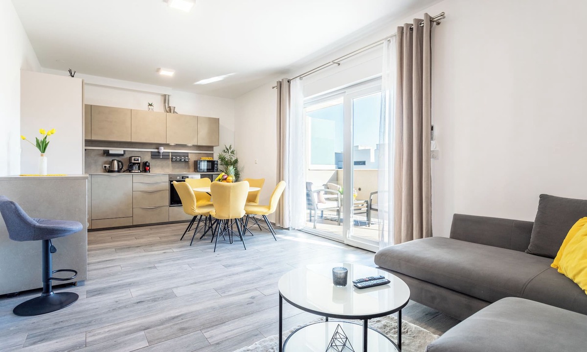 Mejasi Apartment | Luxury penthouse Papic