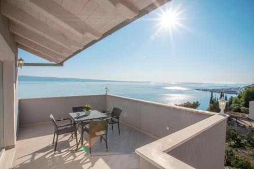 Jesenice Apartment | Luxury Sea View Apartment