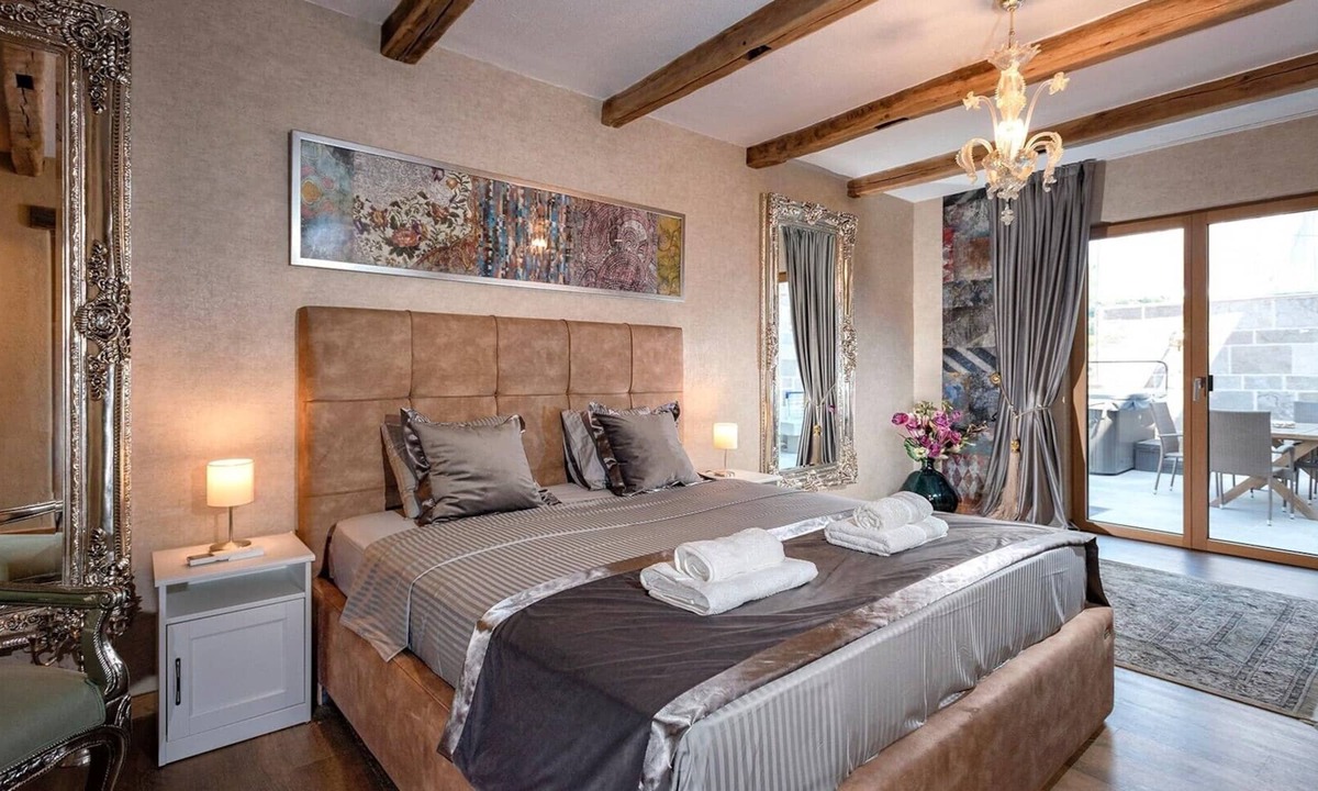 Hvar Old Town Villa | Luxury Villa Castello Hvar with jacuzzi in center of Hvar on the Hvar island