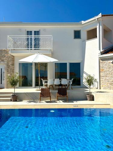 Stankovici Villa | Luxury Villa Michelle