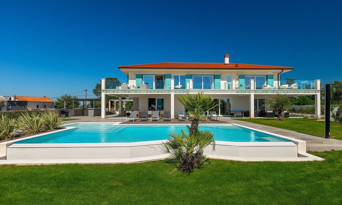 Jursici Villa | Luxury villa with pool near Pula.