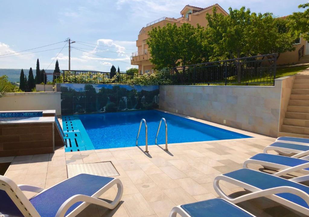 Blagaj Villa | Luxury Villa with Private Pool and Jacuzzi