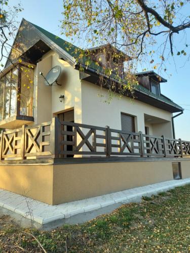 Divcibare Villa | Maison ALANA
