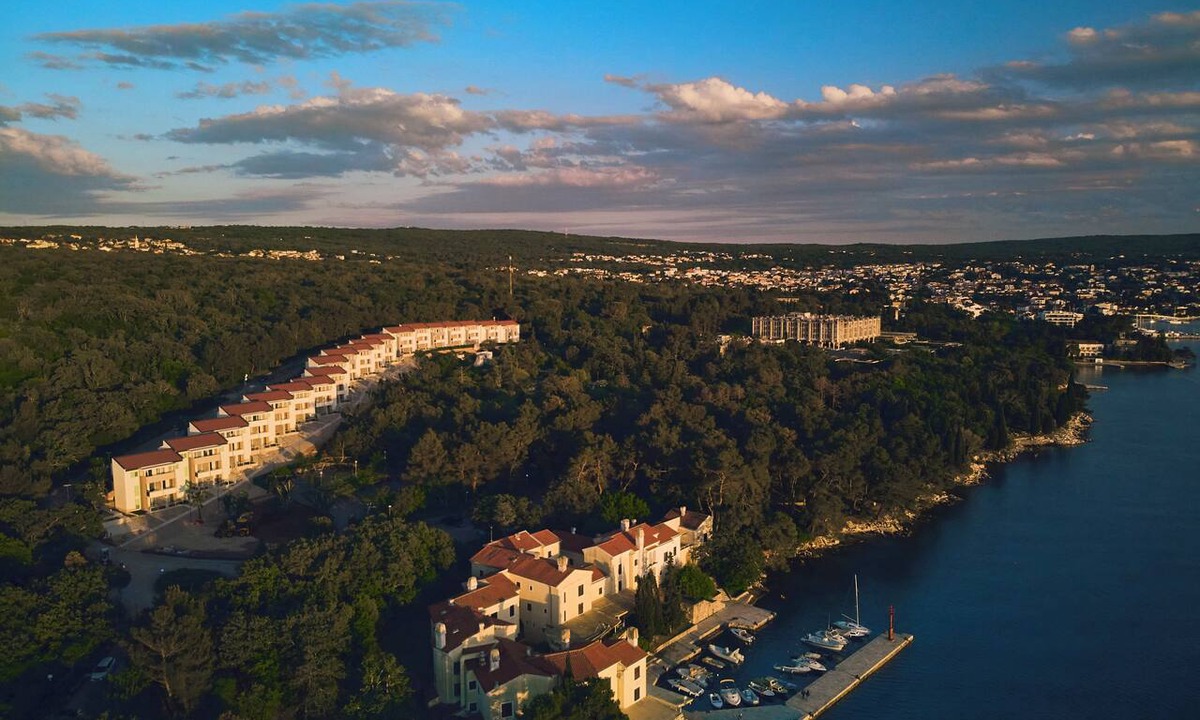 Malinska Hotel | Malinska Green Apartments