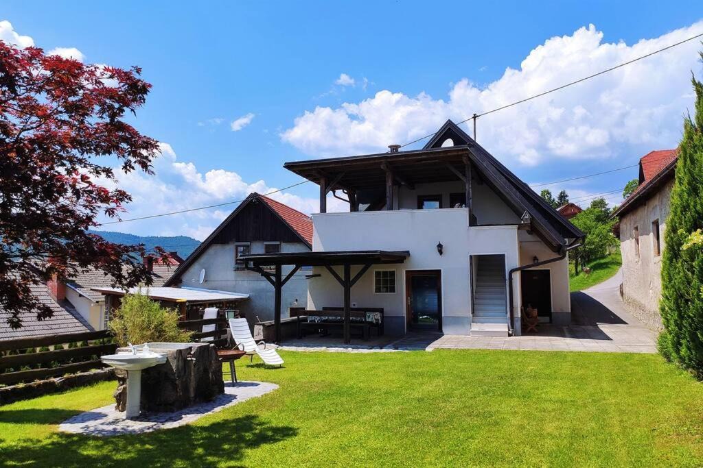 Predjama Apartment | MaLu apartment in nature with terrace