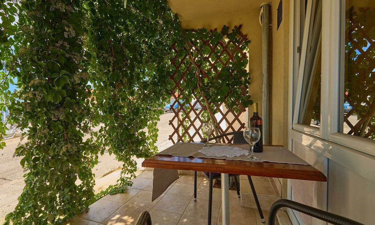 Gorica Apartment | MARAŠTINA STUDIO, GREAT LOCATION with terrace