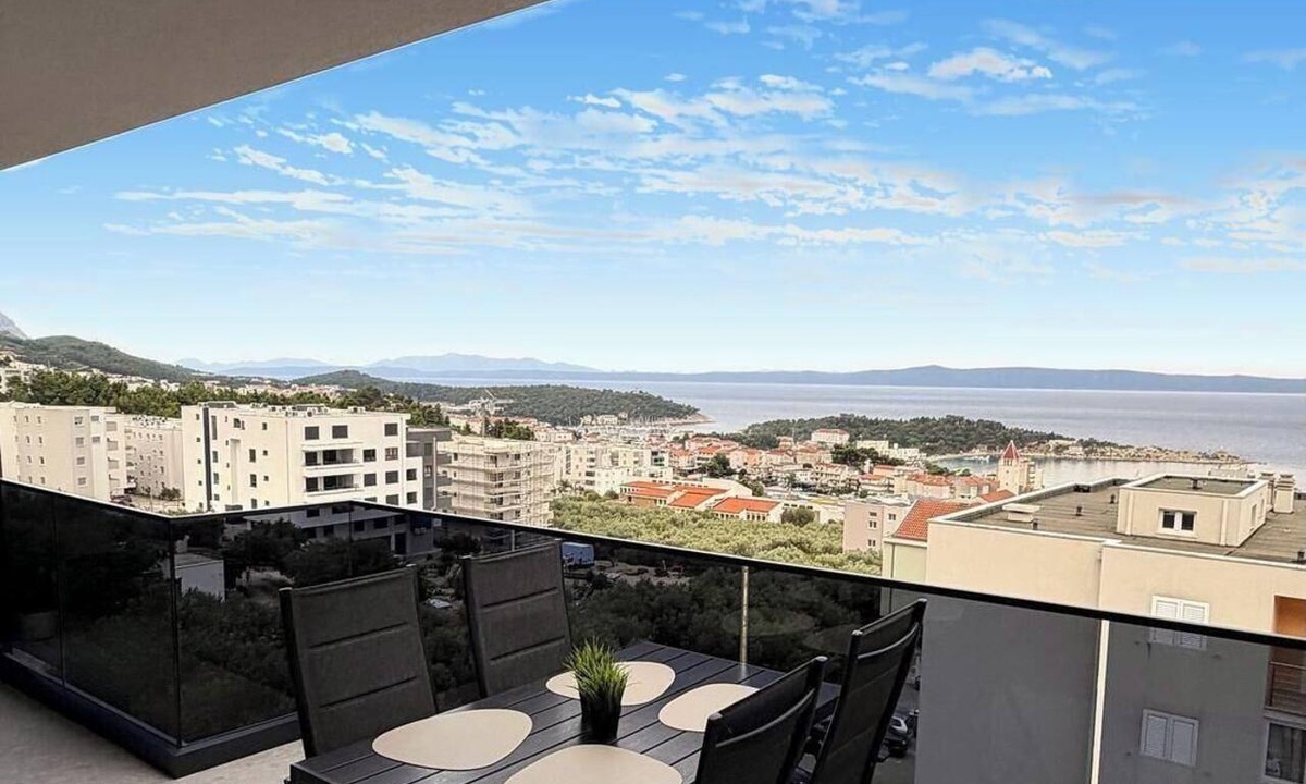 Makarska Apartment | Marestina · Top-floor two bedroom full sea-view apartment, Makarska