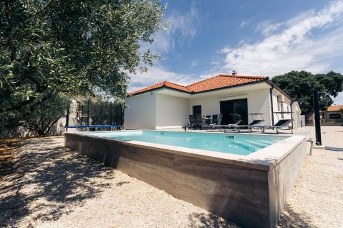 Biograd na Moru Villa | Martha's Oliveyard