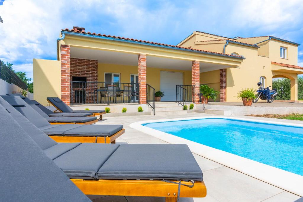 Biograd na Moru Villa | Mate Garden Villa