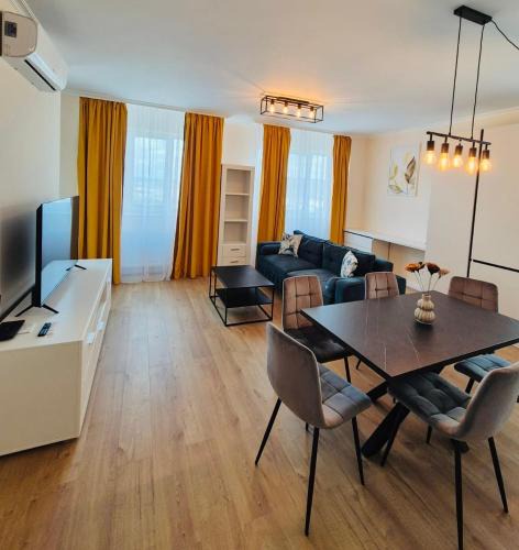 Corunca Apartment | Milan Luxury Apartaments XI#cartier Tudor