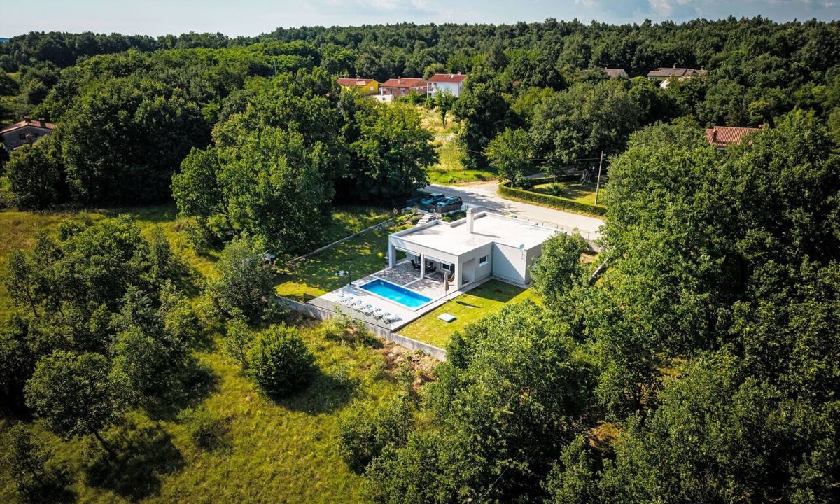 Becici House | mit eigenem Pool by Interhome