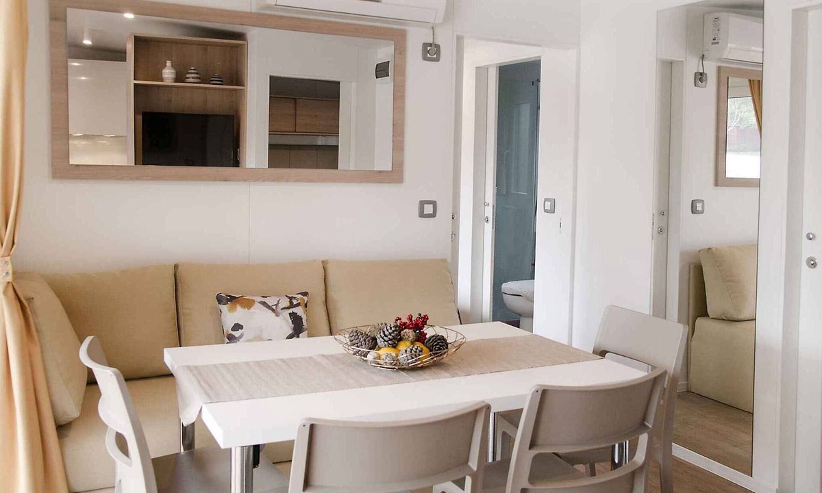 Klenovica House | Mobile home with air conditioning and pool