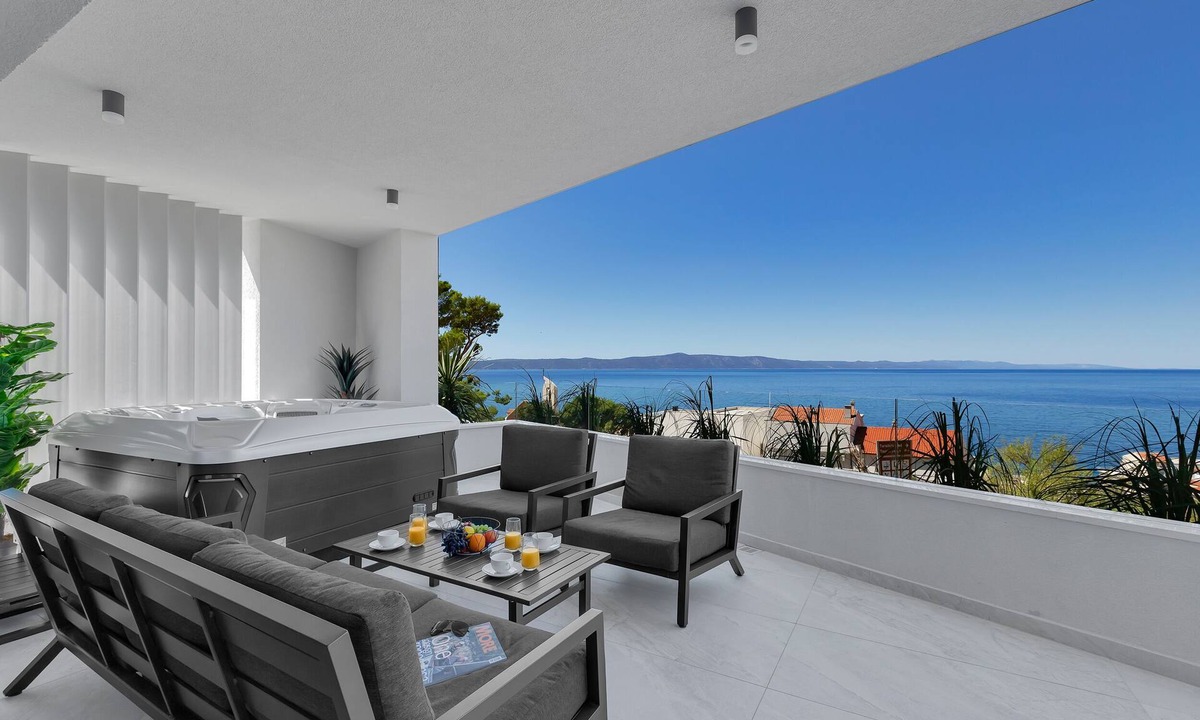 Drasnice Apartment | Modern apartman Soll is located a few steps from the Beach Drašnice.