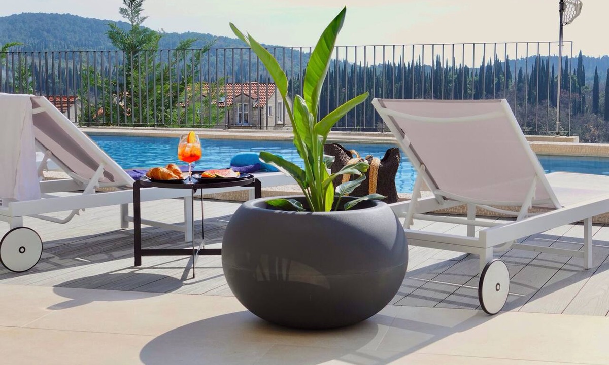 Cilipi House | Modern Villa Lumina with Private Pool, Jacuzzi, Sauna & Gym
