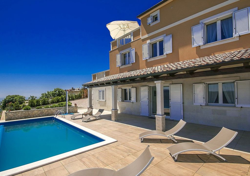 Zagore Villa | Modern Villa with Infinity Pool in Brsec