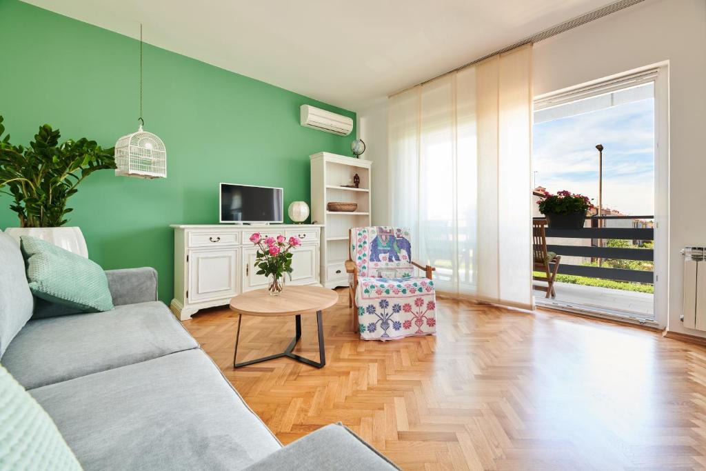 Murine Apartment | Morning Light