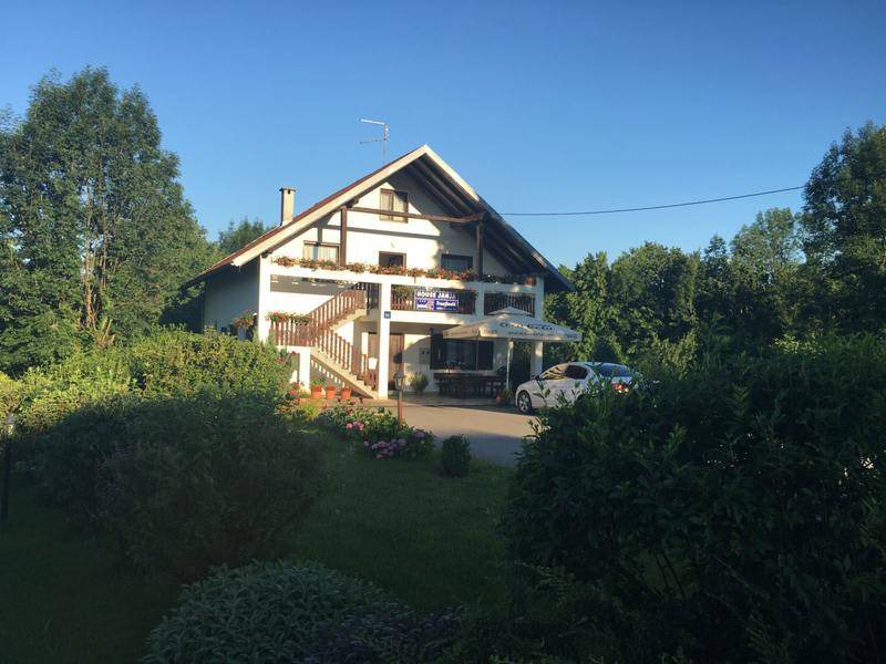 Seliste Dreznicko House | Motel ∙ 8 guests