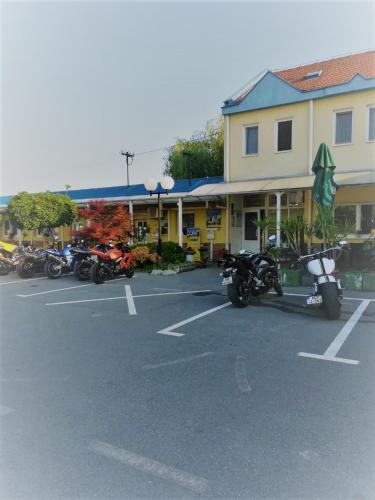 Slavonski Brod Hotel | Moto klub Brod