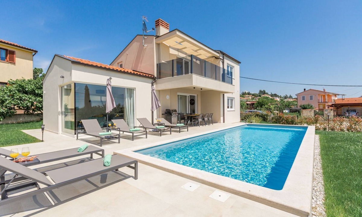 Markovac House | New and dog-friendly villa with panoramic sea views, private pool, barbecue area, baby cot, washing machine