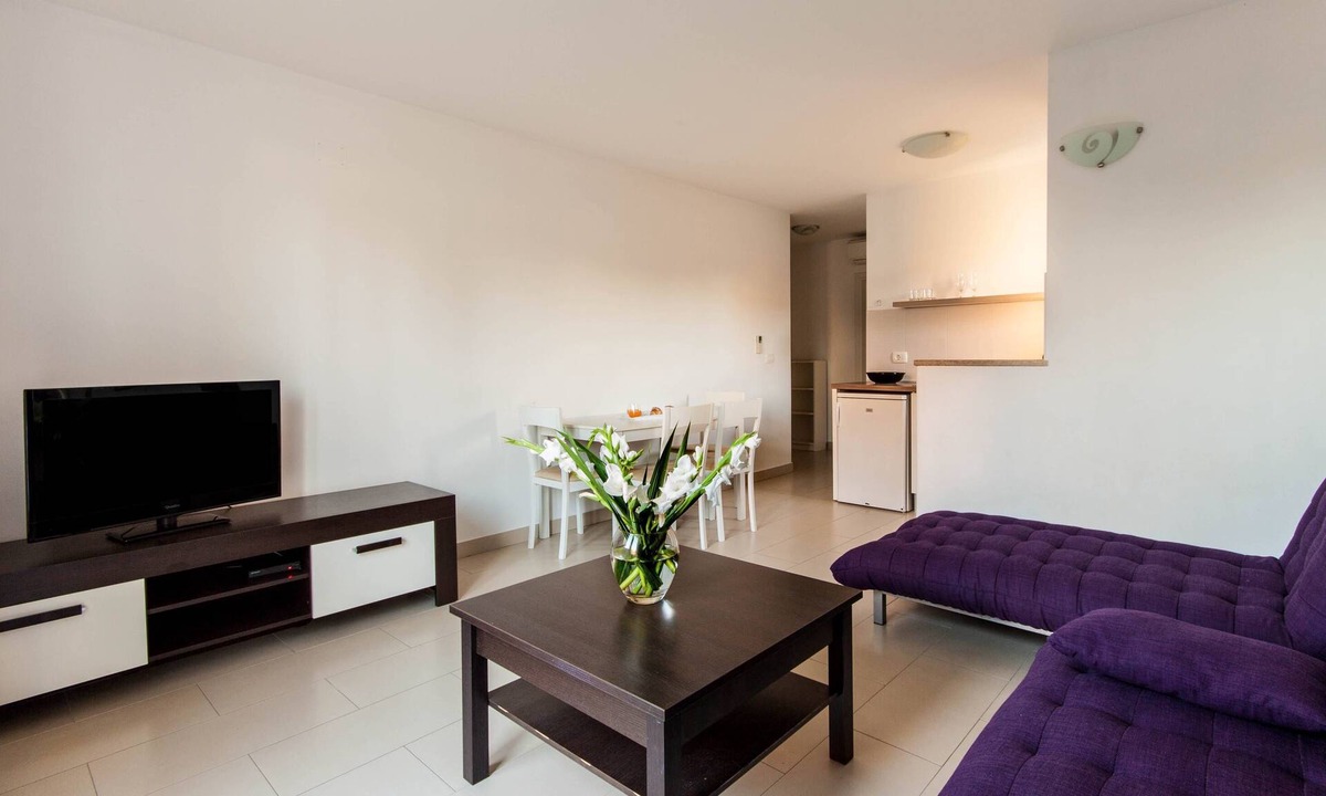 Monterol House | New Apartment for 4 people (1 bedroom) - Umag - 1 floor