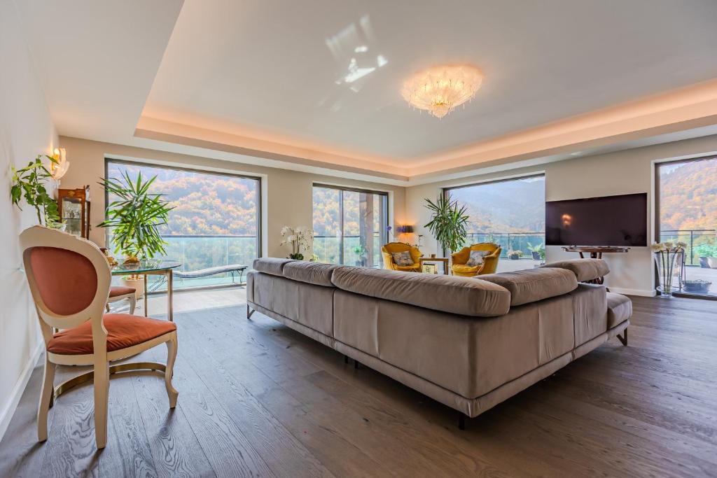 Centrul Vechi Apartment | New SKY 360 Penthouse with Panoramic View