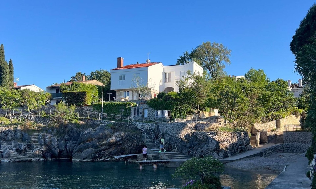 Vantacici Villa | Newly renovated "Villa Valica" just few steps from a pebble beach.