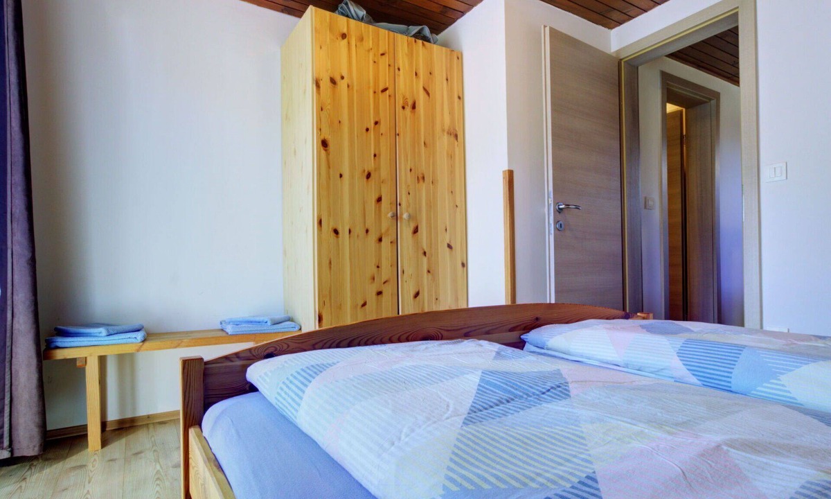 Bohinjska Bistrica Apartment | Nice apartment for 10 people with WIFI, TV, balcony, pets allowed and panoramic view