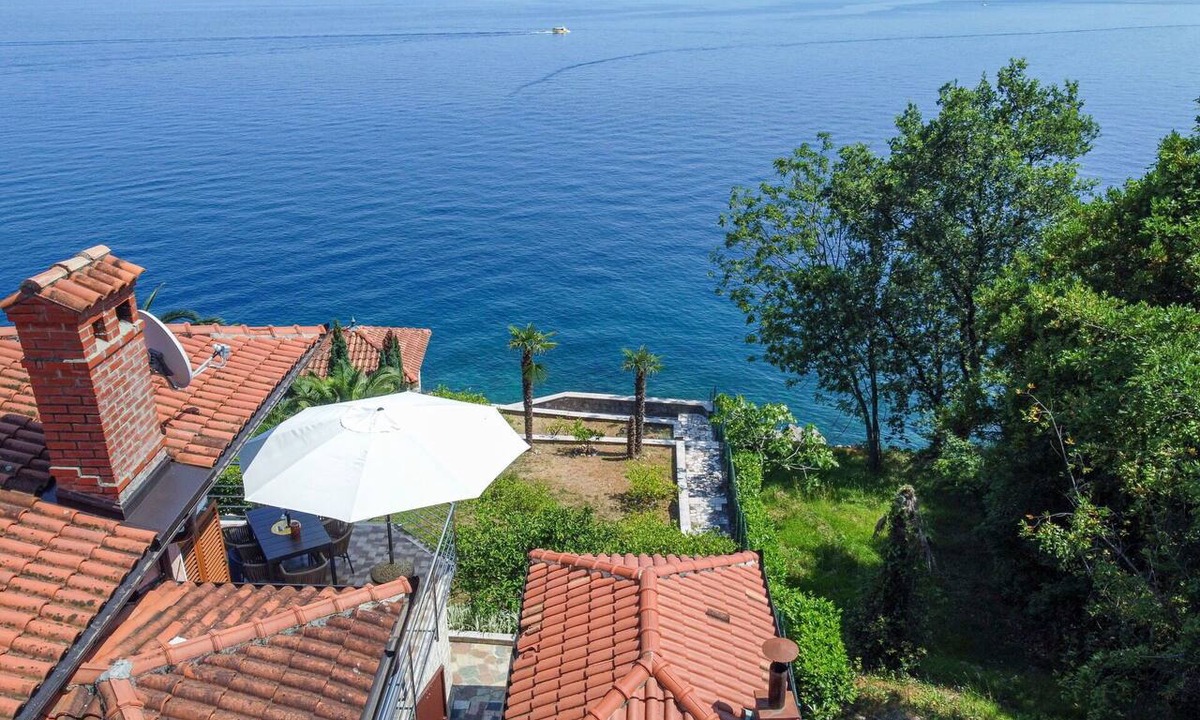 Medveja Apartment | Nice apartment for 4 people with A/C, WIFI, TV and patio
