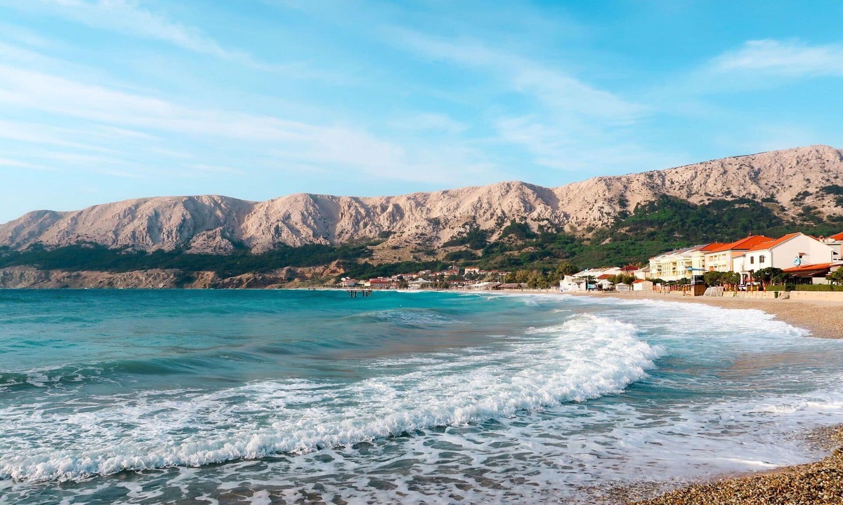 Batomalj Apartment | Nice apartment for 4 people with WIFI, A/C, TV, patio and pets allowed