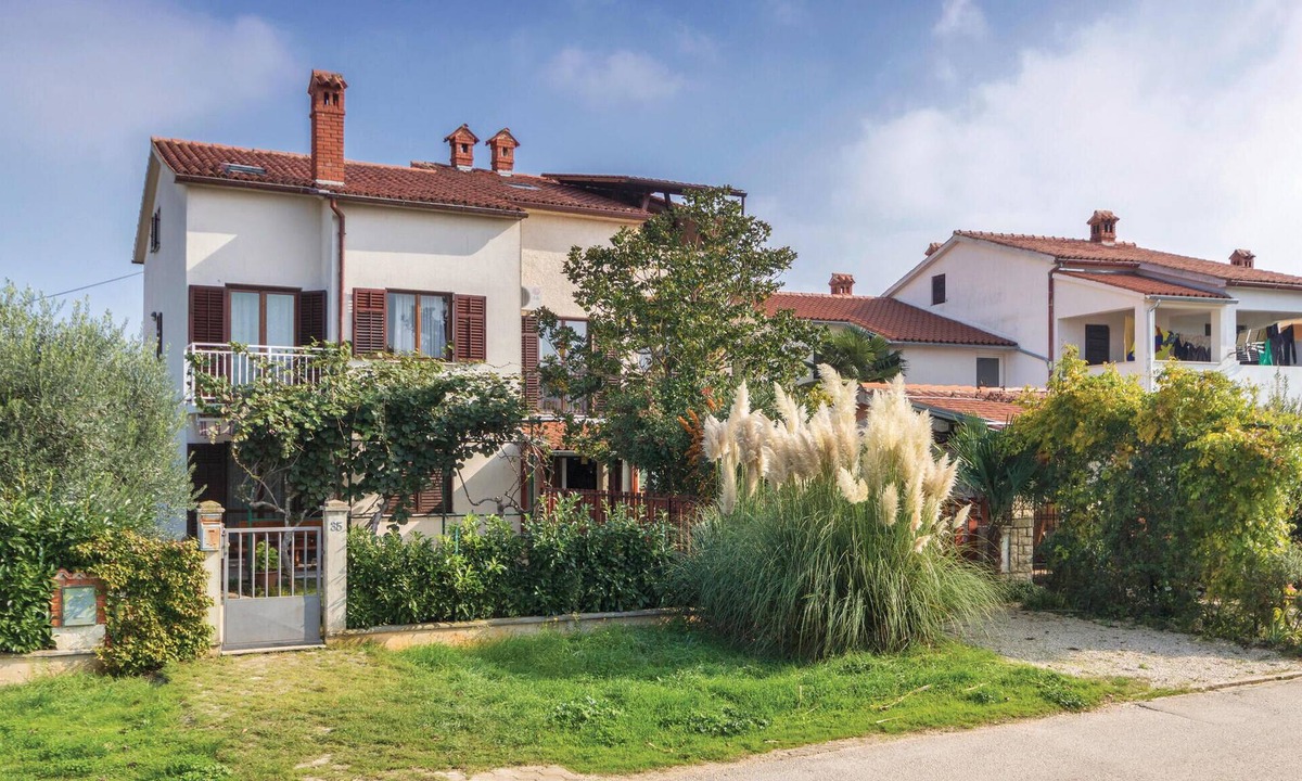 Valbandon Apartment | Nice apartment in Fazana with WiFi