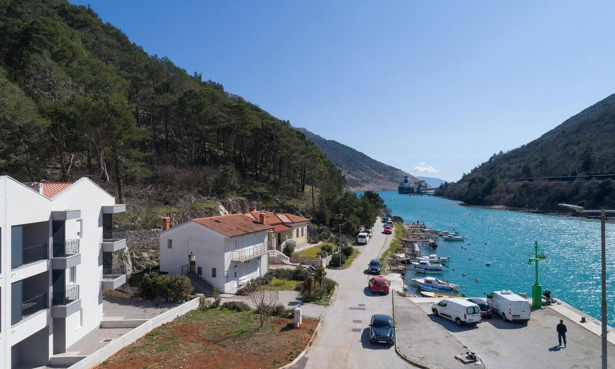 Plomin Apartment | Nice apartment in Plomin Luka with WiFi