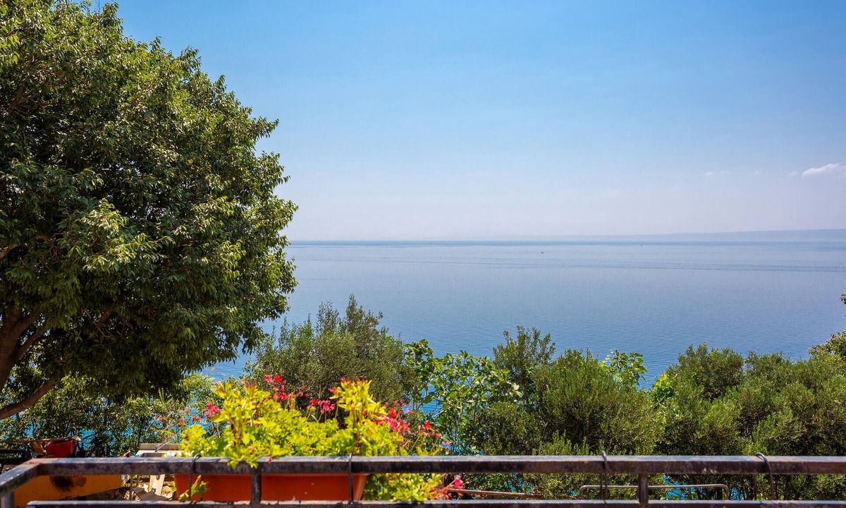 Stara Baska Apartment | Nice apartment in Stara Baska with house sea view