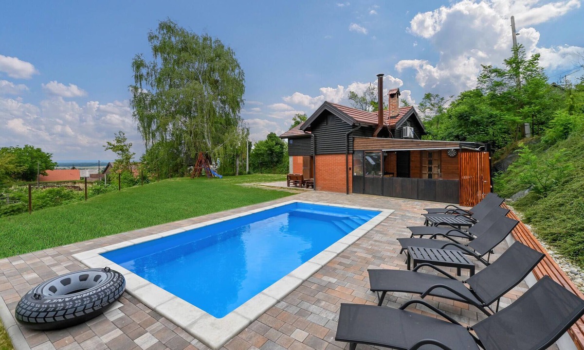 Novigrad Podravski House | Nice home in Bakovcica with sauna