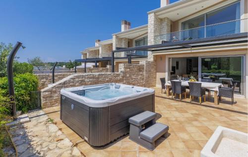 Krizine House | Nice Home In Umag With House Sea View