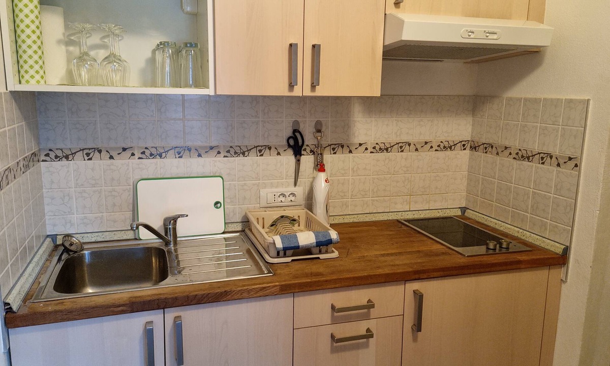 Kambresko Apartment | Nortra apartment no.1---comfortable for short or long term staying