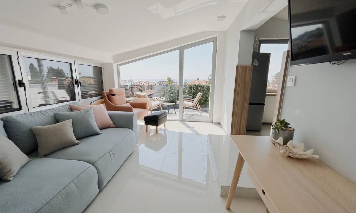 Zambratija Apartment | October in Luxury Sea-View Stay near Sandy Beach