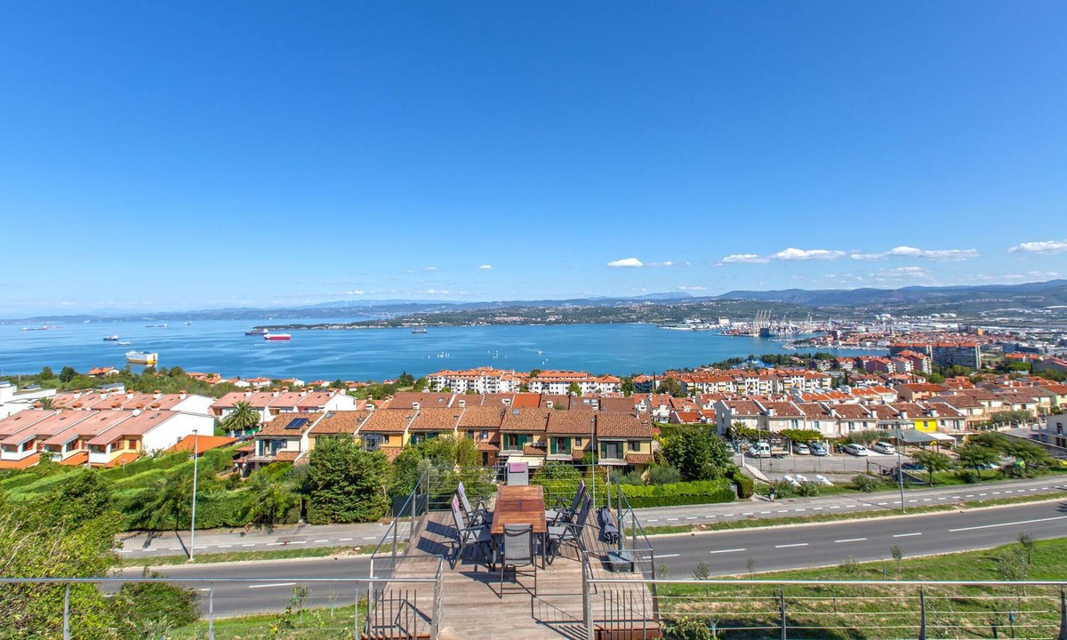 Koper House | On the Adriatic coast of Slovenia, this comfortable vacation home with swimming pool and sea view we