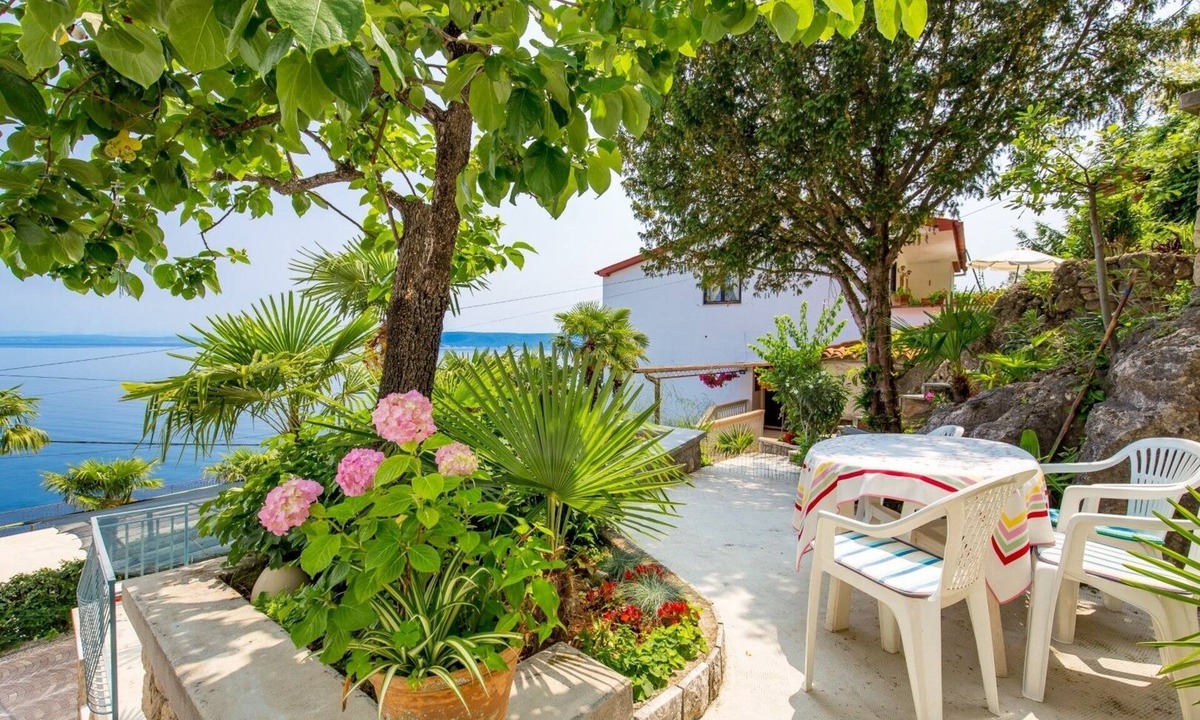 Obrs Apartment | One bedroom apartment with terrace and sea view Mošćenička Draga, Opatija (A-7766-e)