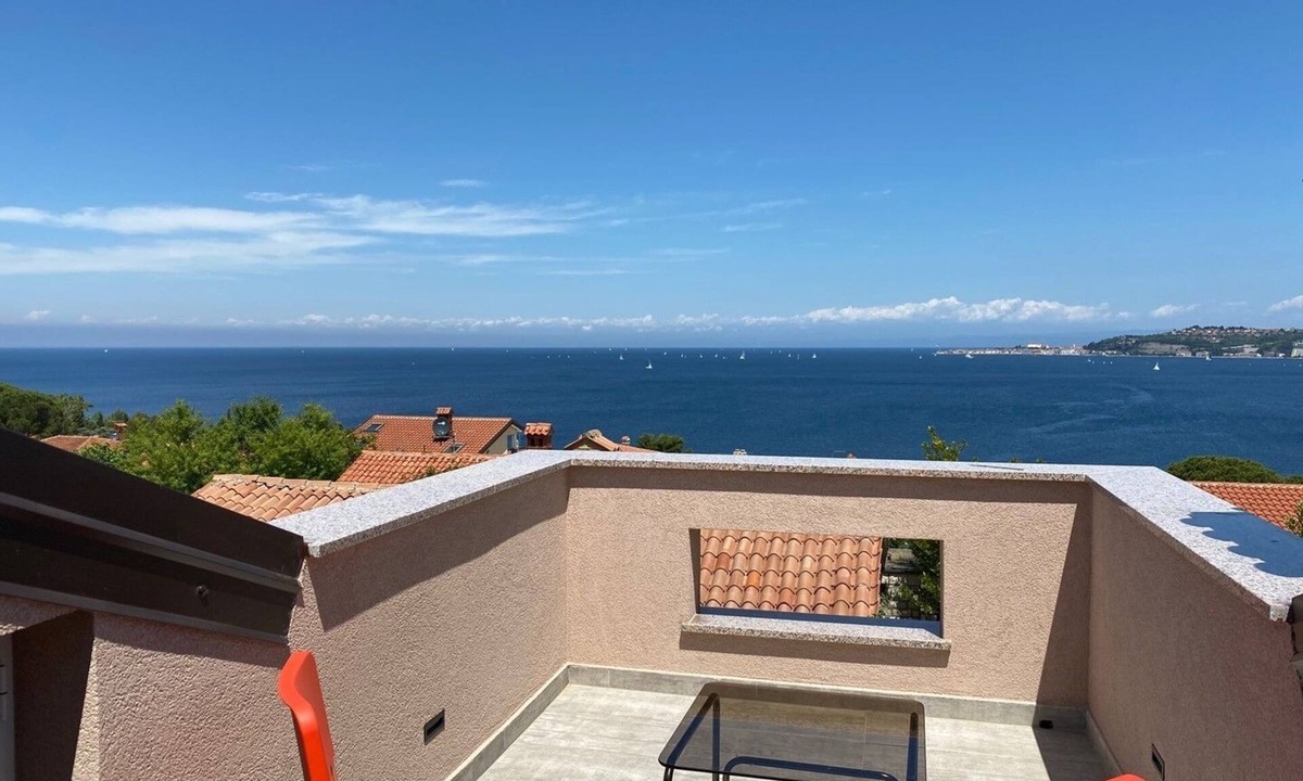 Crveni Vrh Apartment | One bedroom apartment with balcony and sea view Crveni Vrh, Umag (A-27216-a)