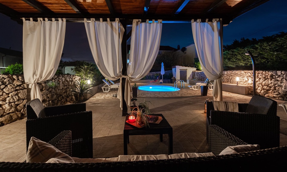Bakar Apartment | One bedroom apartment with a swimming pool Krasica, Rijeka (A-18059-b)