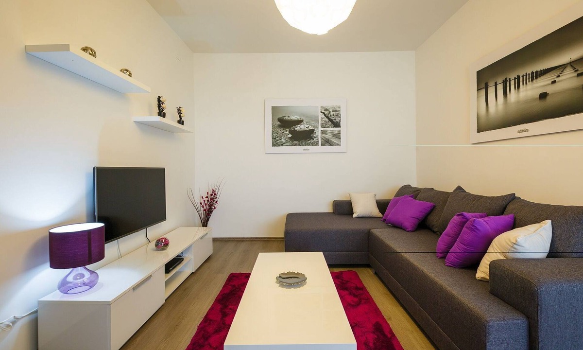 Novigrad Other | One bedroom apartment in Novigrad just 600m from the sea