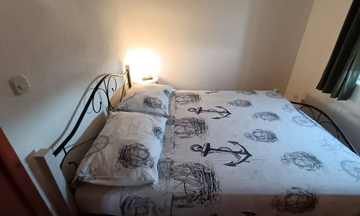 Municipality of Posedarje Apartment | One bedroom apartment with balcony and sea view Posedarje, Novigrad (A-6190-b)