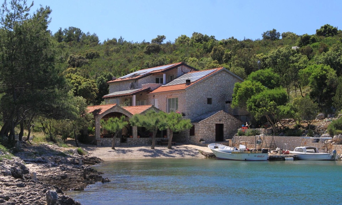 Scedro Apartment | One bedroom apartment near beach Cove Karkavac - Šćedro, Hvar (A-8801-b)