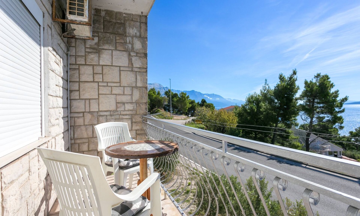 Marusici Apartment | One bedroom apartment with terrace and sea view Marušići, Omiš (A-954-b)