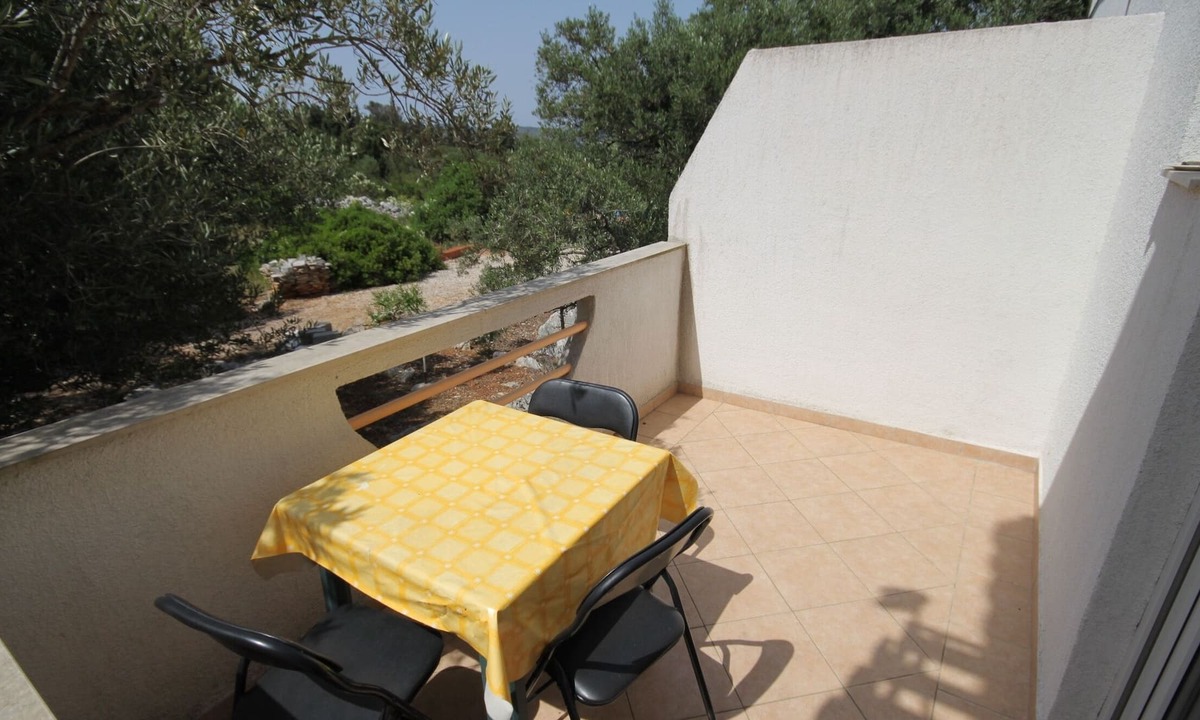 Bozava Apartment | One bedroom apartment with terrace Božava, Dugi otok (A-8123-b)